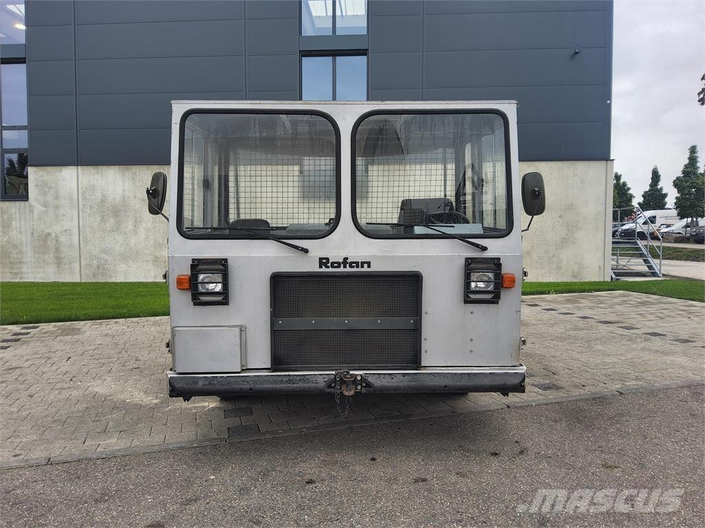 Rofan TPR-10 견인 트럭