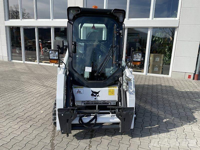 Bobcat T450 E  스키드로더