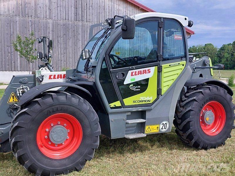 CLAAS Scorpion 7044 텔러 핸들러
