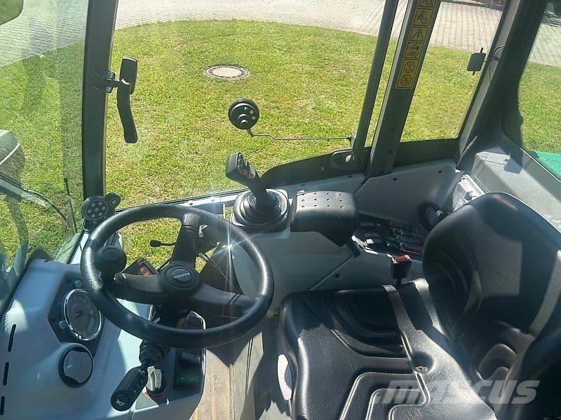 Kramer KL 25.5 T 텔러 핸들러