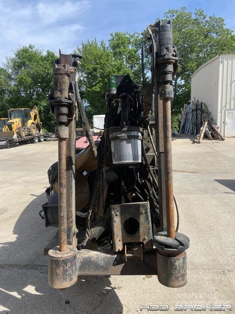 Ditch Witch JT2020 Mach 1 수평 굴착 장치