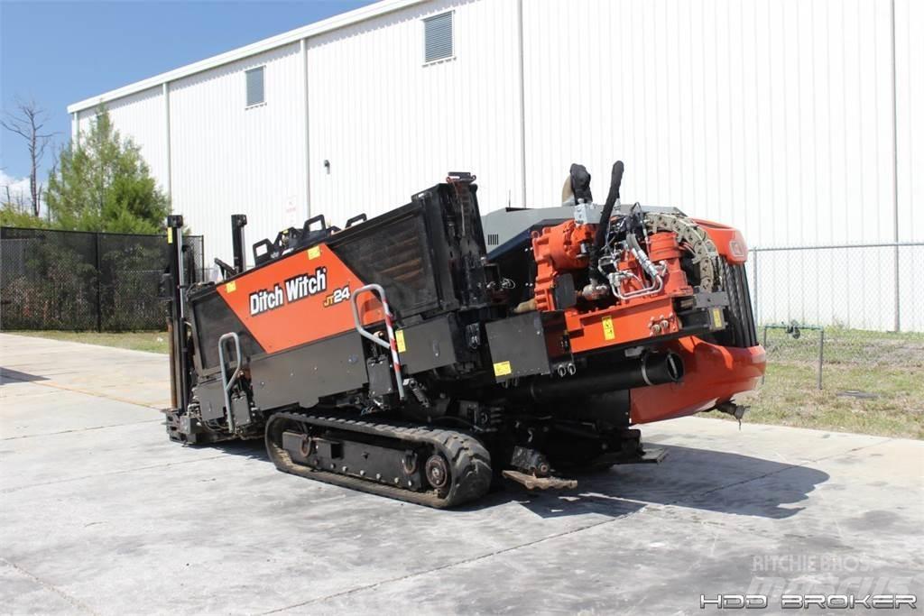 Ditch Witch JT24 수평 굴착 장치
