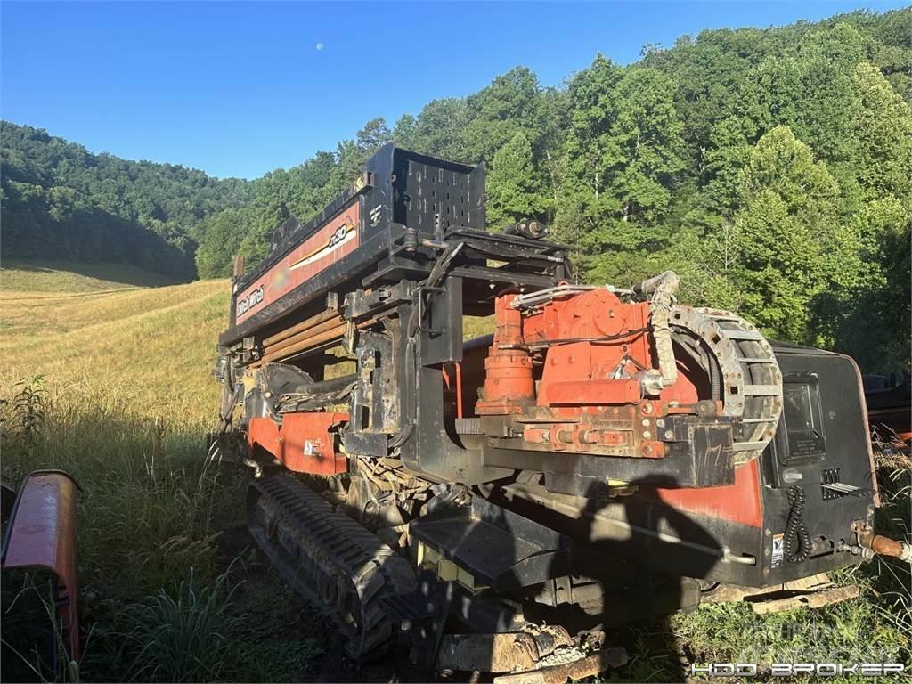 Ditch Witch JT3020 Mach 1 수평 굴착 장치