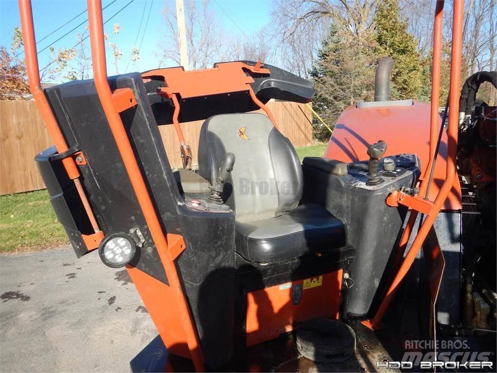 Ditch Witch JT32 수평 굴착 장치
