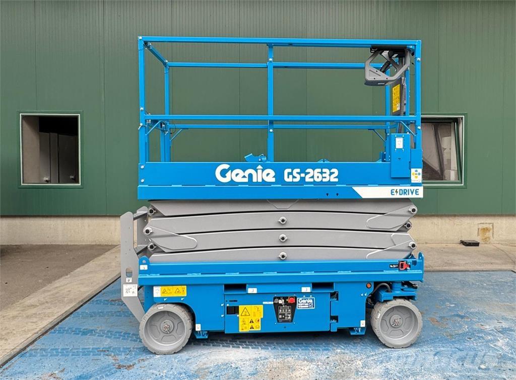 Genie GS-2632 E-Drive 가위형 리프트