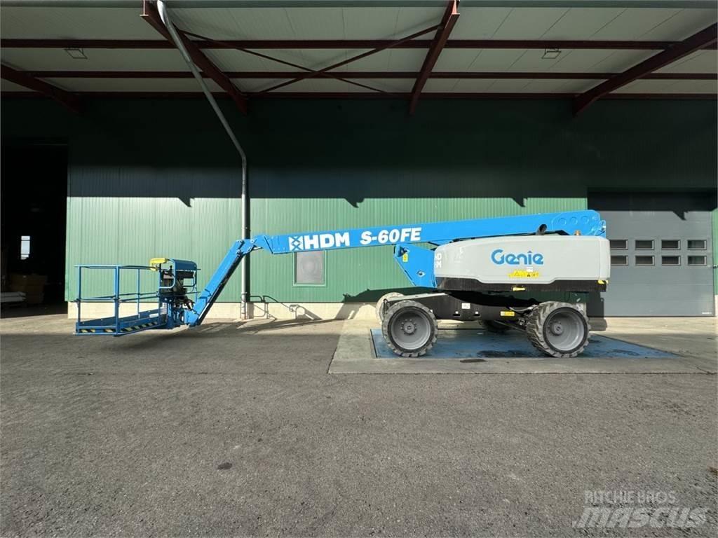 Genie S-60 FE 관절형 전동이동 리프트