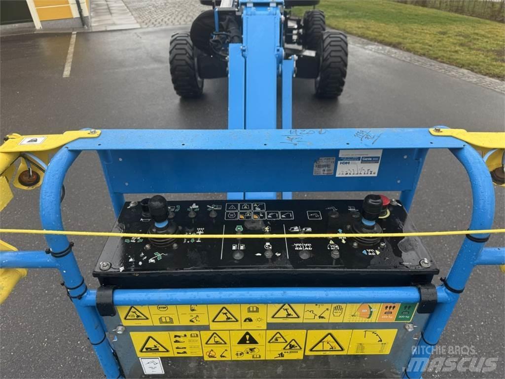 Genie S-65 XC 관절형 전동이동 리프트