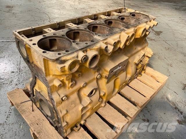 CAT C-13 엔진