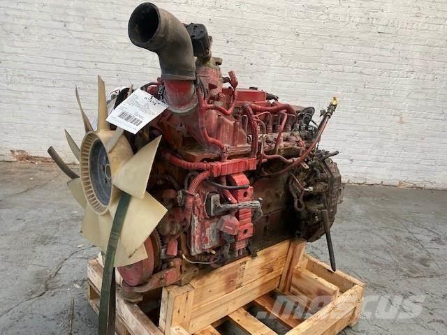 Cummins ISB6.7 엔진