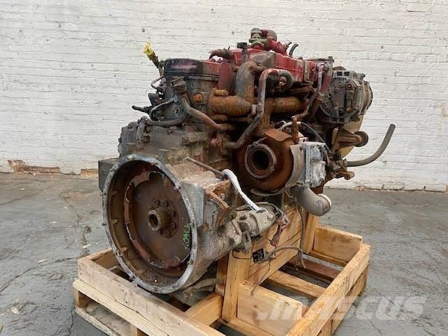Cummins ISB6.7 엔진