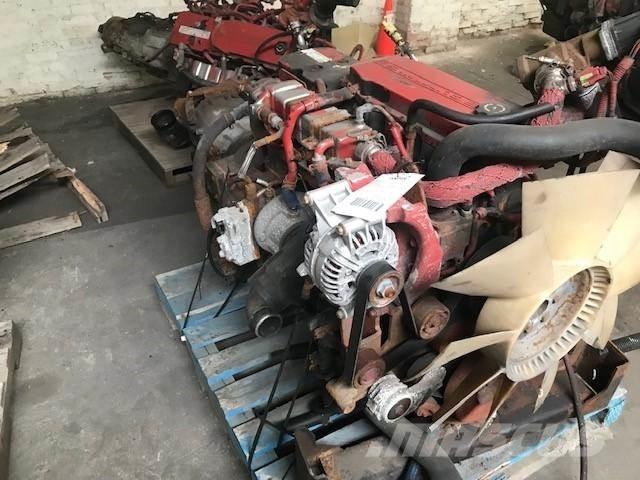 Cummins ISB6.7 엔진