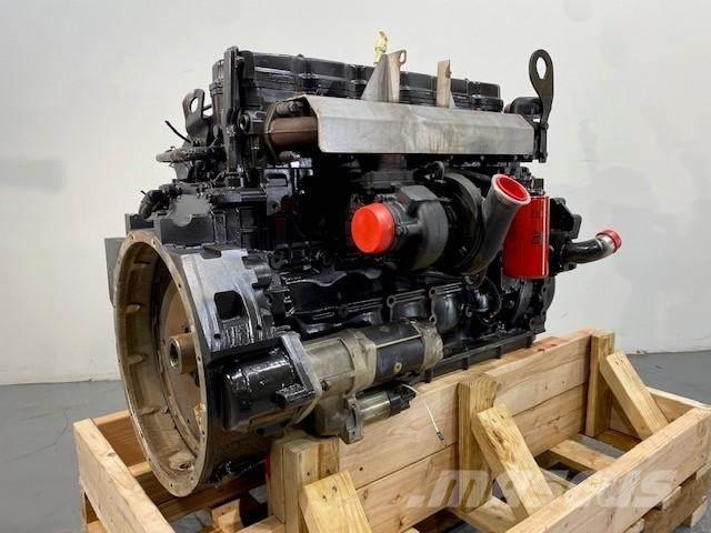 Cummins QSB6.7 엔진