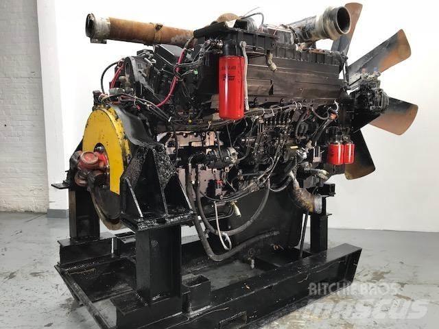 Cummins QST30 엔진