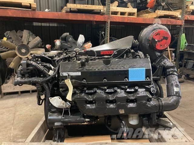 Cummins VTA903 엔진