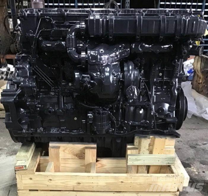 Detroit DD13 엔진