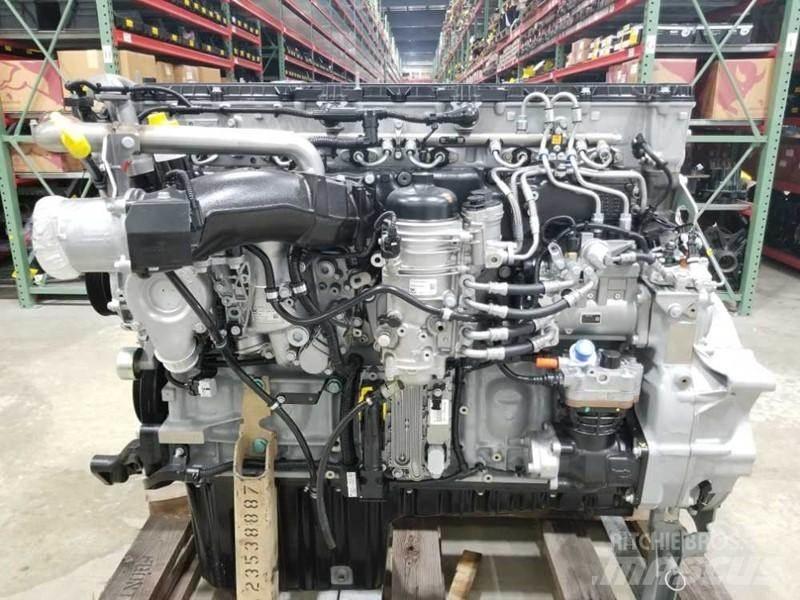 Detroit DD13 엔진