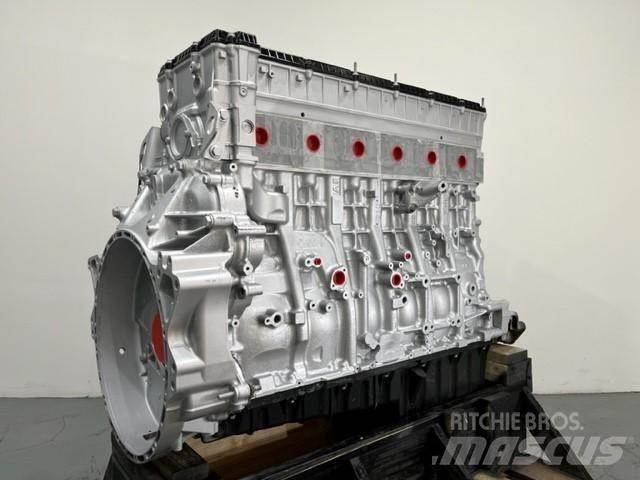 Detroit DD15 엔진