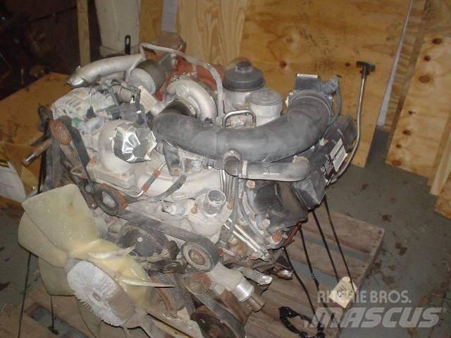 International VT275 엔진