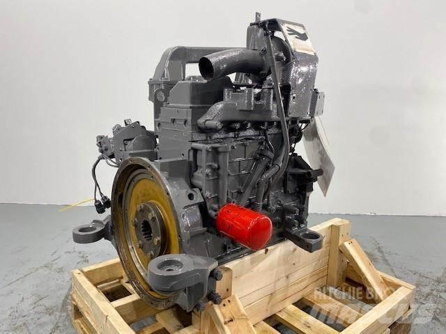Komatsu S4D95L 엔진