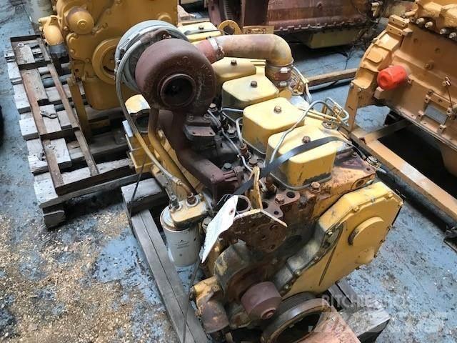 Komatsu S6D102 엔진
