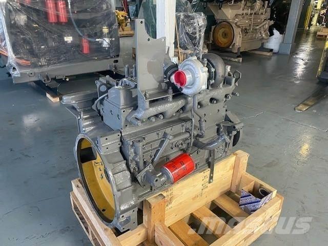 Komatsu S6D95 엔진