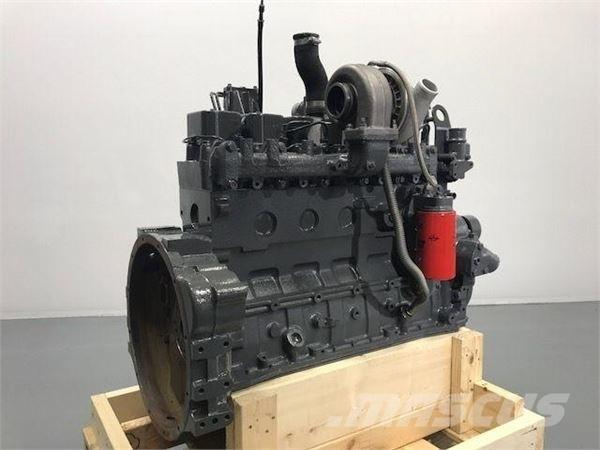 Komatsu SA6D102 엔진