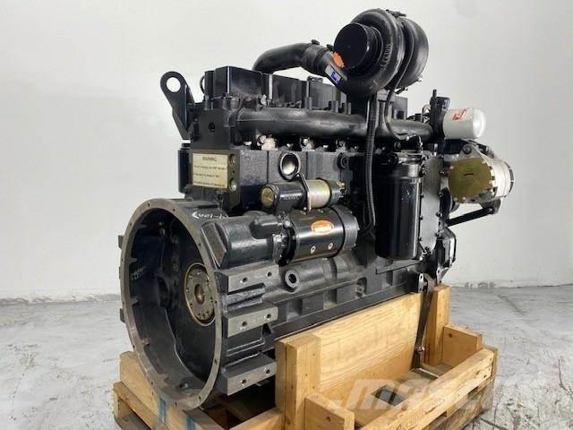 Komatsu SA6D114 엔진