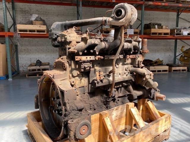 Komatsu SA6D125-2 엔진