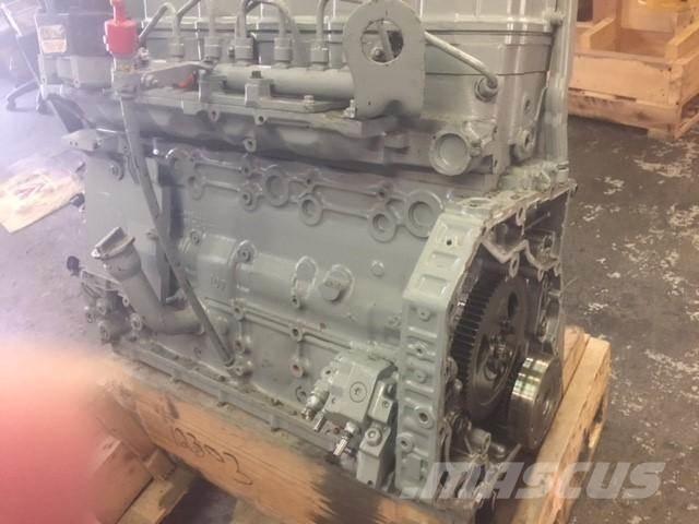 Komatsu SAA6D107E 엔진