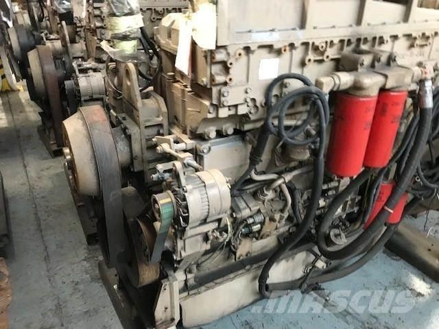 Komatsu SAA6D170E-3 엔진