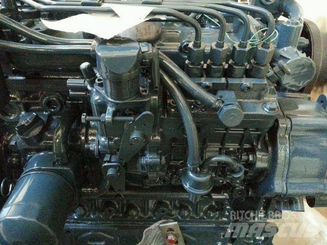 Kubota V3300 엔진