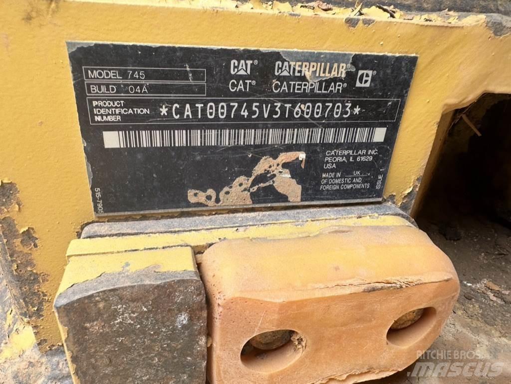 CAT 745 연결식 홀러