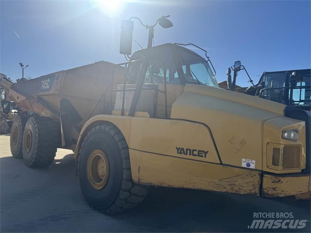 CAT 745 연결식 홀러