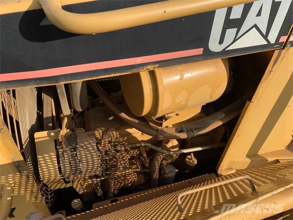 CAT D5M 건설 장비 - 기타