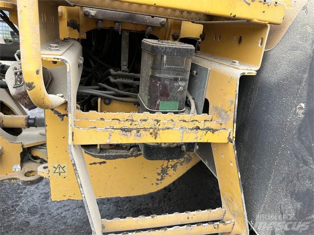 Volvo L110F  휠로우더