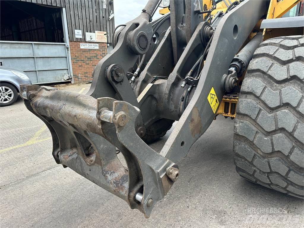 Volvo L120H  휠로우더