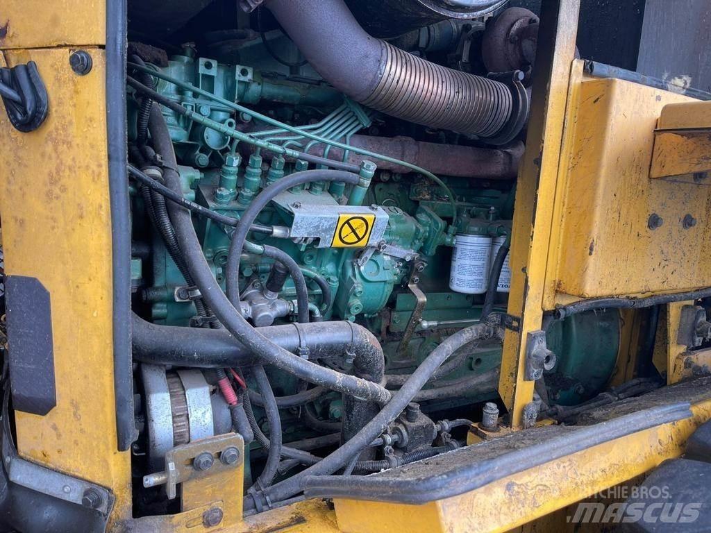 Volvo L70D  휠로우더