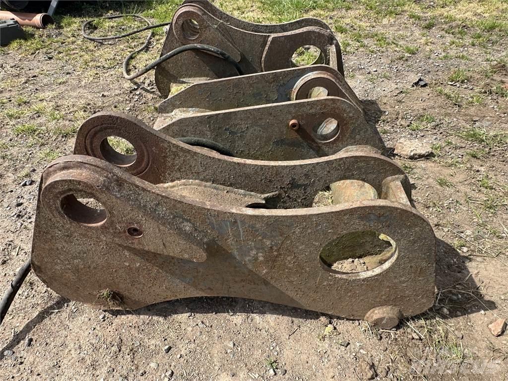Volvo quick coupler  휠로우더