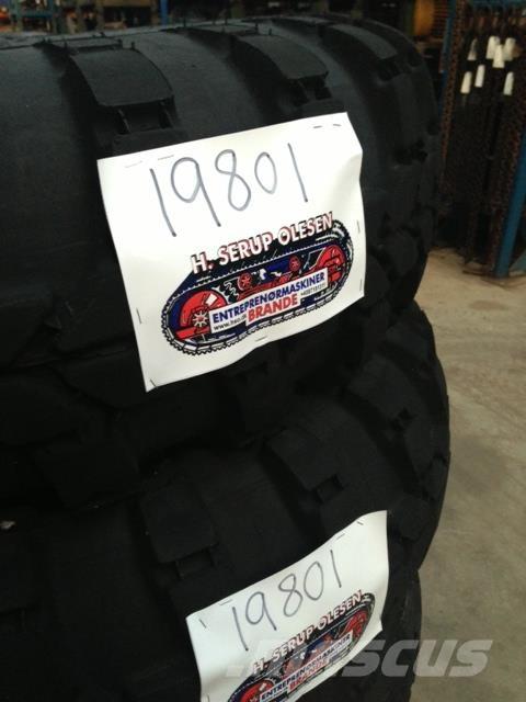  13.00-18 dæk 340-45 - 7 stk. 타이어, 휠 및 림