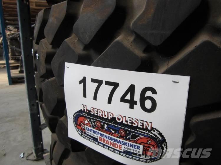  13.00R20 dæk - 1 stk. 타이어, 휠 및 림