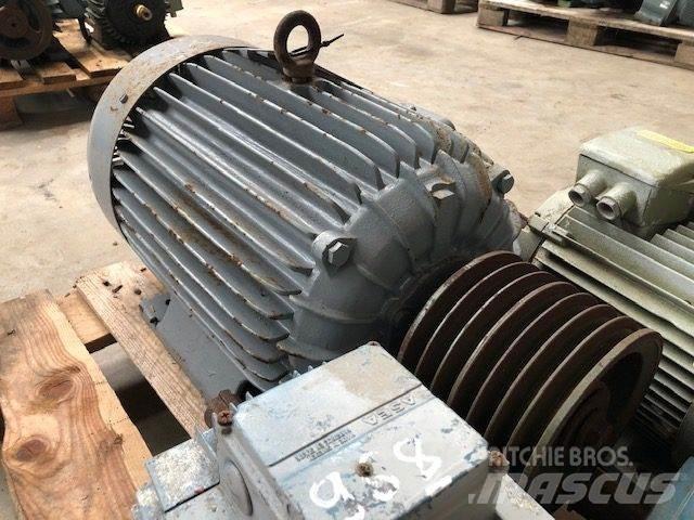  15 kW E-Motor 엔진