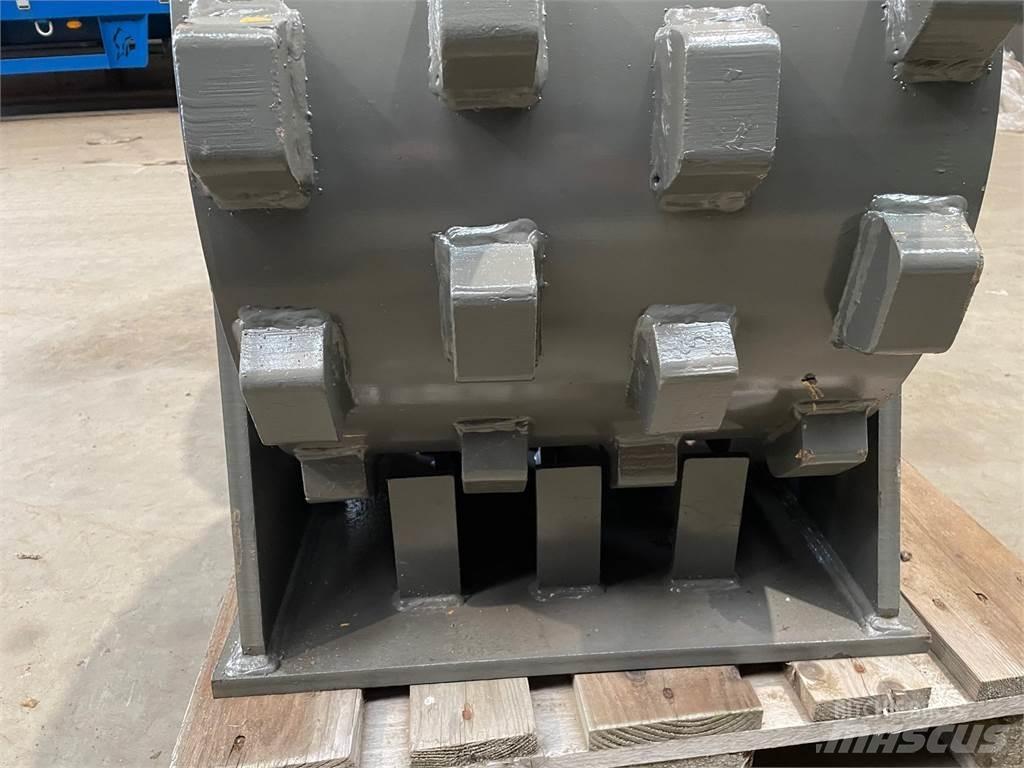  470 mm Kompaktorhjul 공기 타이어 롤러