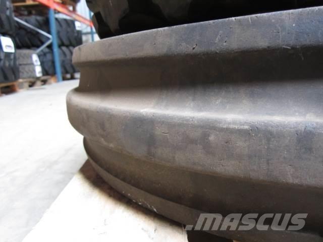  7.50-18 Goodyear dæk - 1 stk. 타이어, 휠 및 림