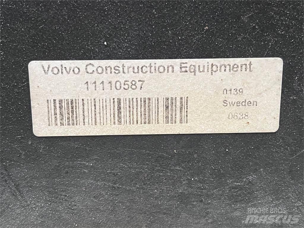  Blæser & køler, Volvo L90E 엔진