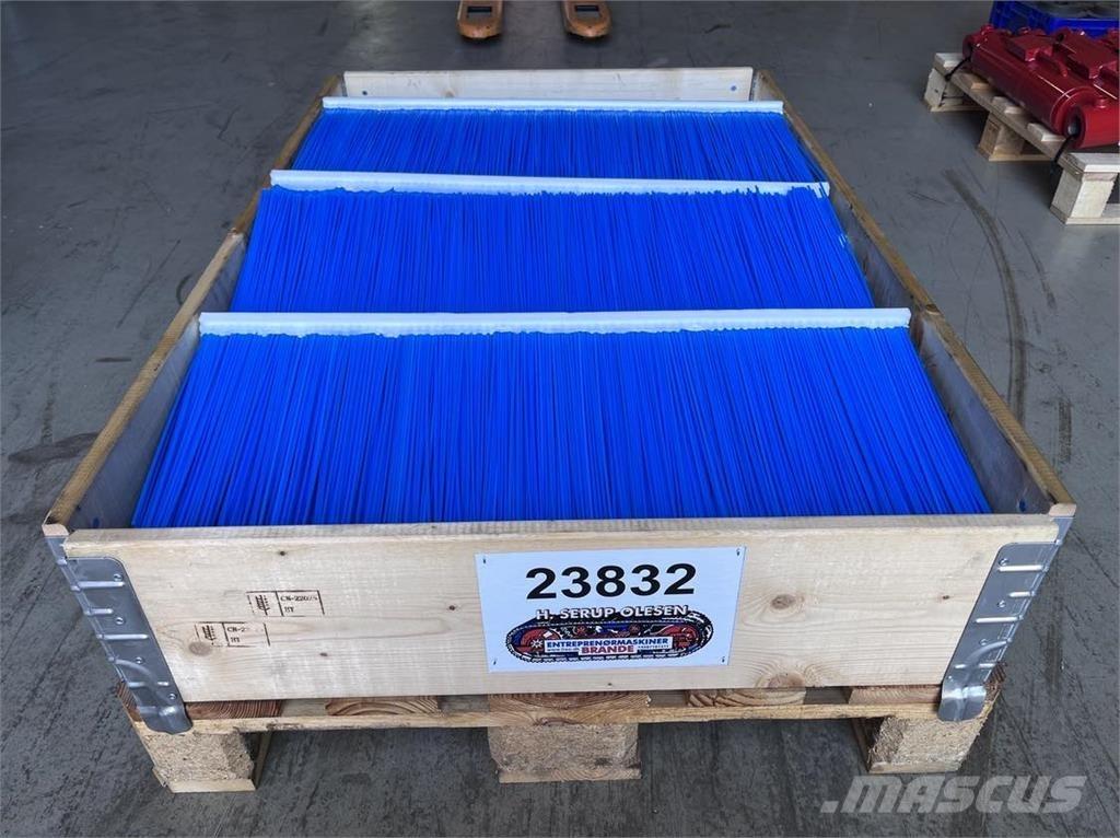  Børstesæt 2400 mm kost 제설 블레이드 및 제설기