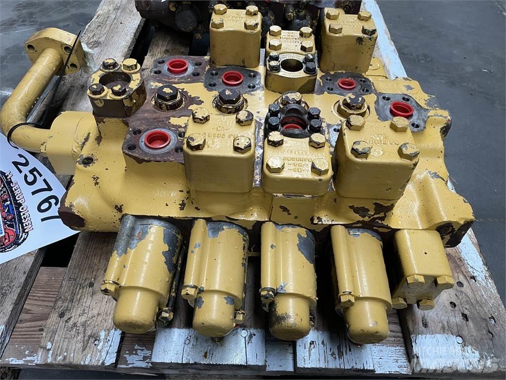 CAT 215LC hovedventilblok 유압식 기계