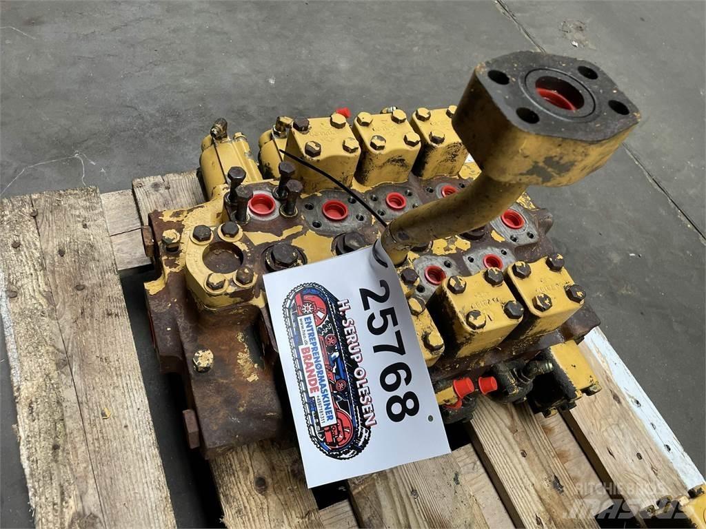 CAT 215LC hovedventilblok 유압식 기계