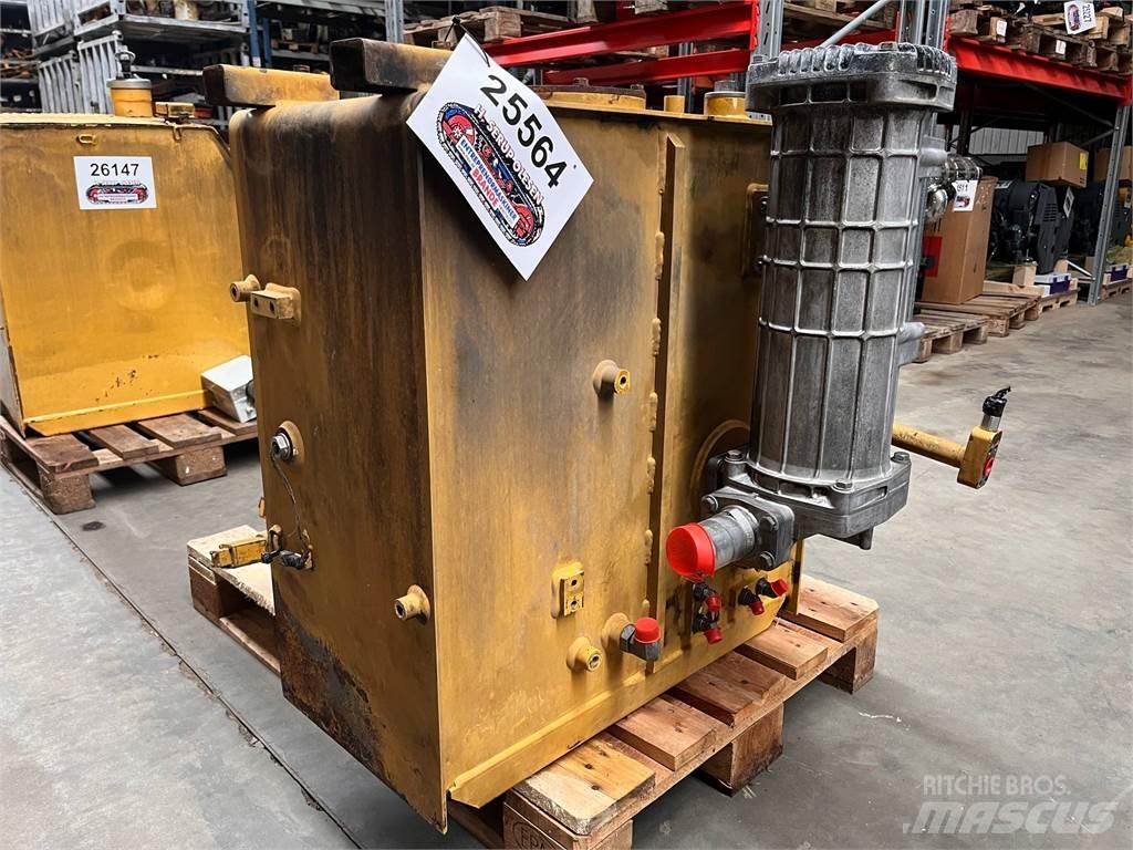 CAT 323D hydrauliktank 유압식 기계