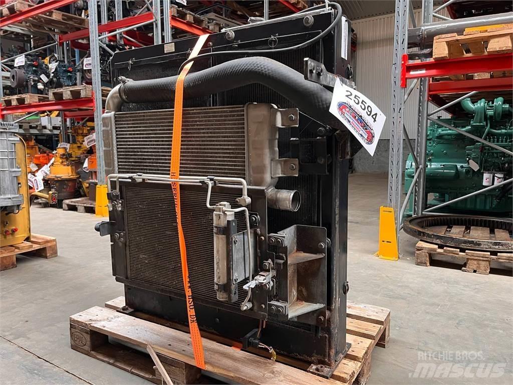 CAT 323D køler 엔진