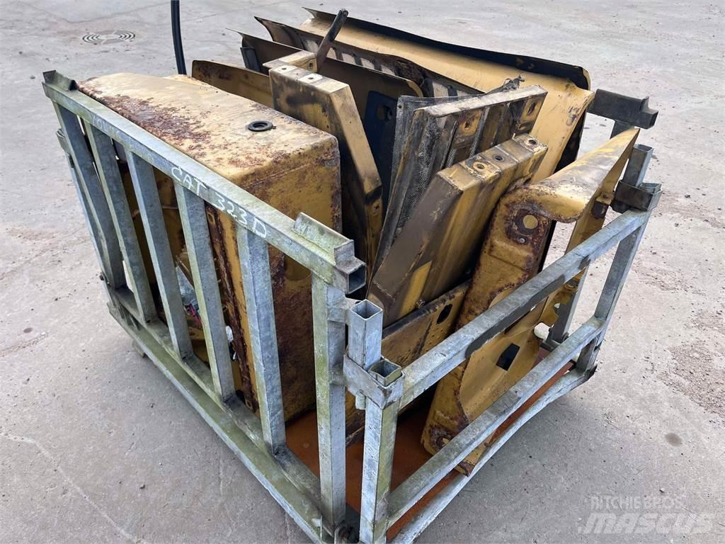 CAT 323D Skærme 기타 부품  